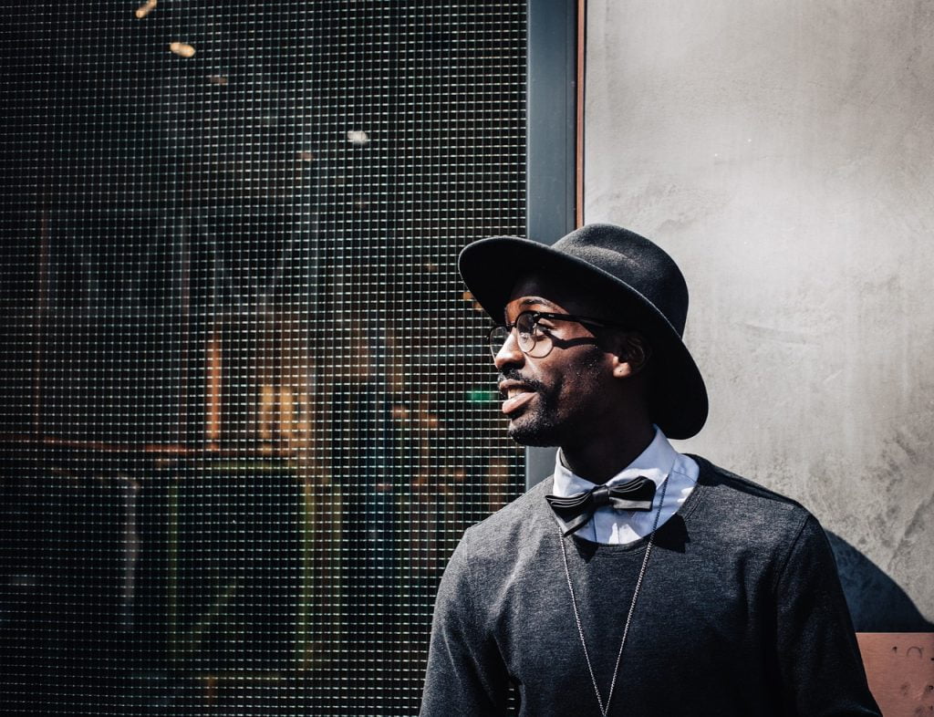 eyeglasses, fashion, fedora-1866734.jpg